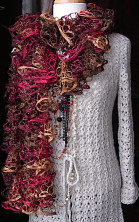  Irene & Mr.Sheep Knitwear, Frilled Spaghetti Lace