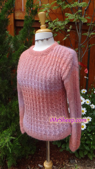 PULLOVER IN DUSKY PINK, Irene & Mr. Sheep